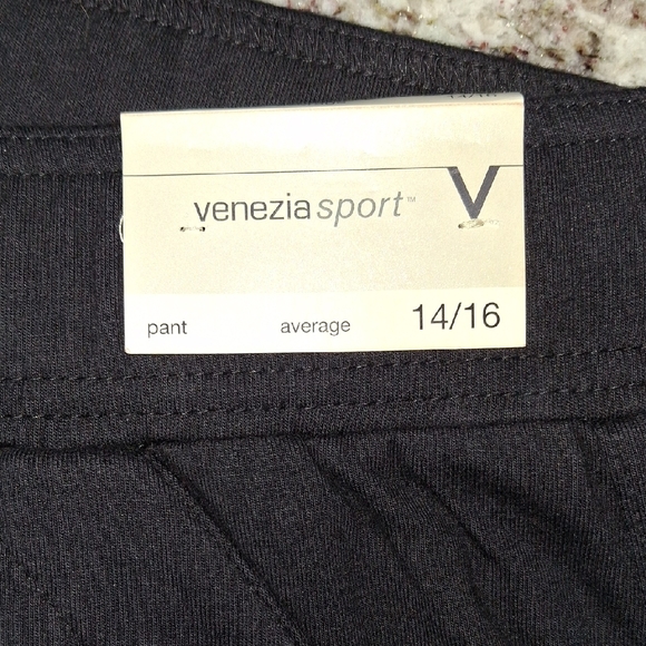 NWT Vintage Venezia Women's Classic Black Boot Cut Pants - Picture 4 of 12